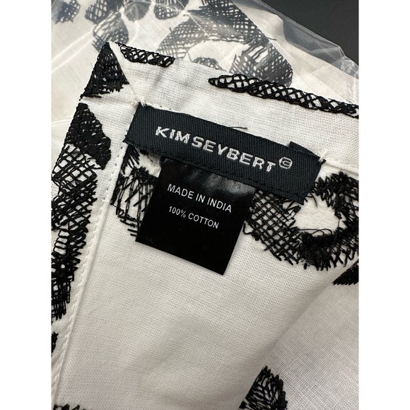 Kim Seybert Cotton Napkins Set of 4 East West Embroidered Black White New - Picture 8 of 9
